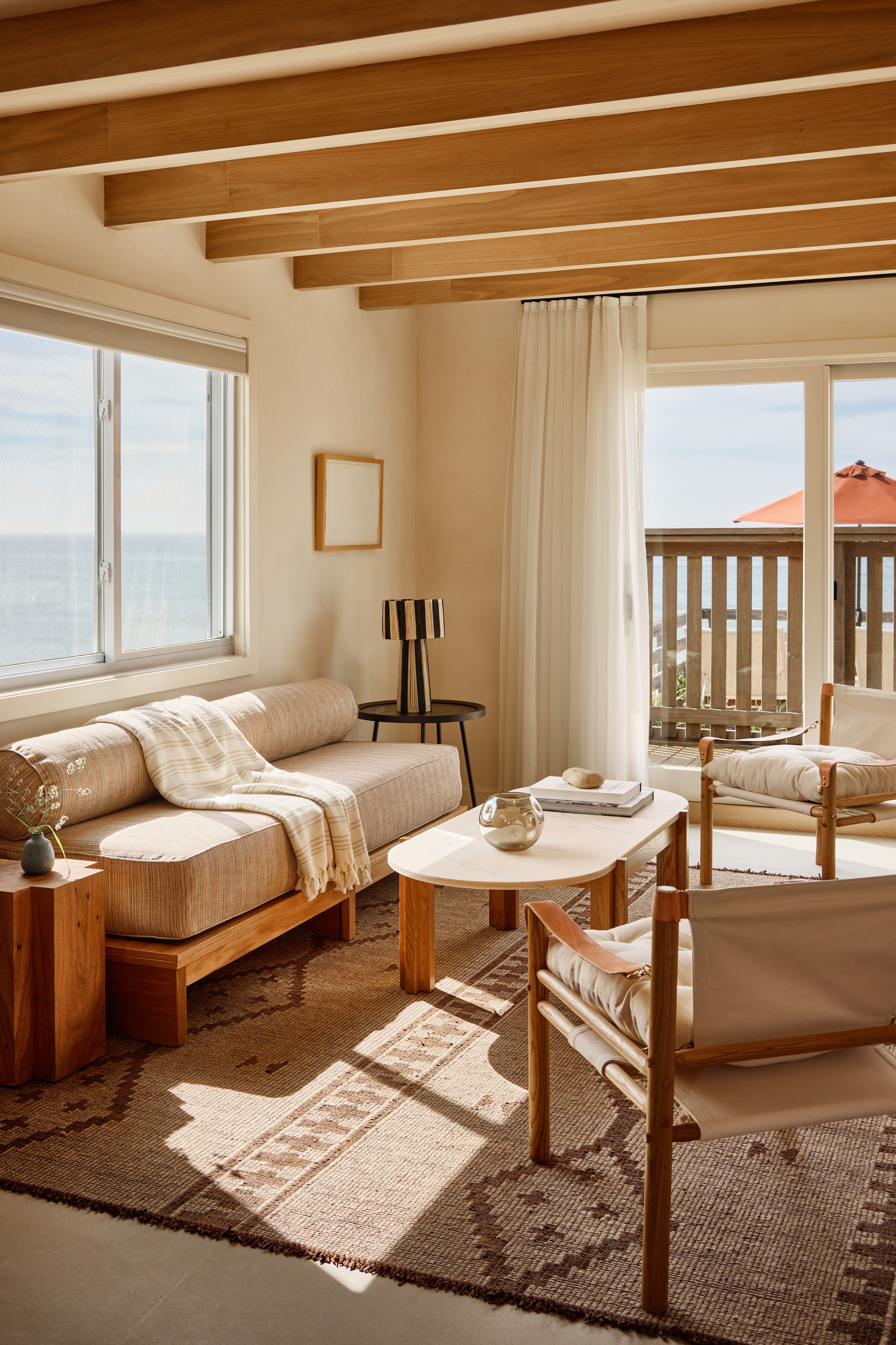 Beachfront Garden Suite living room